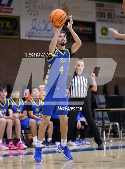 Thumbnail 1 in Taft vs. Del Oro (BCHS MLK Showcase) photogallery.