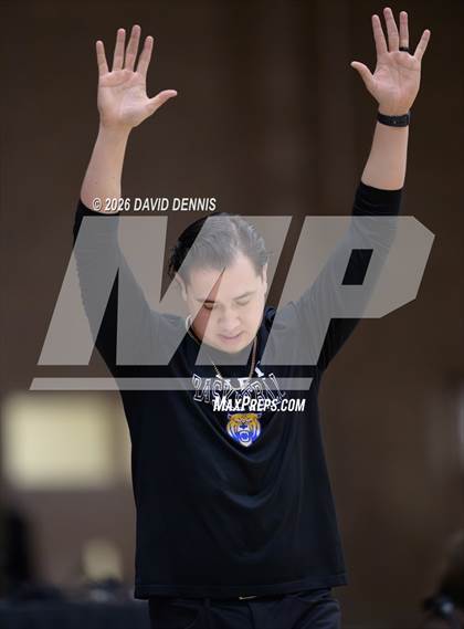 Thumbnail 2 in Taft vs. Del Oro (BCHS MLK Showcase) photogallery.