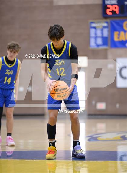 Thumbnail 2 in Taft vs. Del Oro (BCHS MLK Showcase) photogallery.