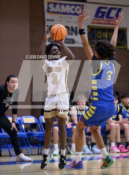 Thumbnail 3 in Taft vs. Del Oro (BCHS MLK Showcase) photogallery.