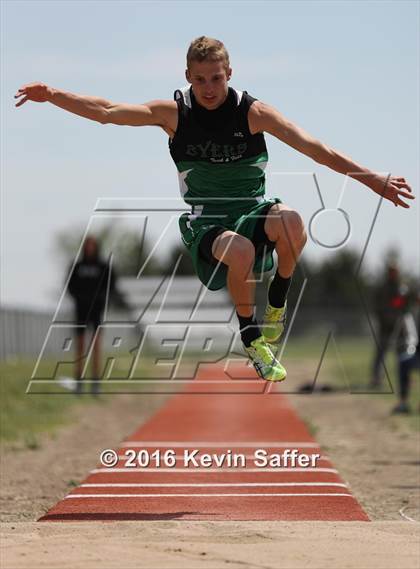 Thumbnail 3 in Burlington Invitational Track Meet  photogallery.