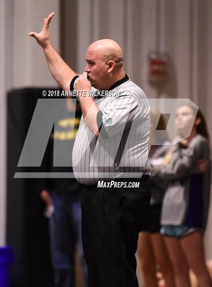 Thumbnail 3 in Master's Academy vs. Edgewood (Kalyn High Master’s Classic) photogallery.