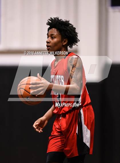 Thumbnail 1 in Master's Academy vs. Edgewood (Kalyn High Master’s Classic) photogallery.