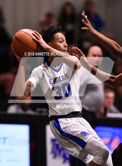 Thumbnail 1 in Master's Academy vs. Edgewood (Kalyn High Master’s Classic) photogallery.