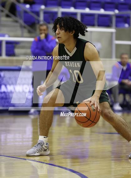 Thumbnail 3 in Reagan vs. Parish Episcopal (NISD/NEISD Tournament Final) photogallery.