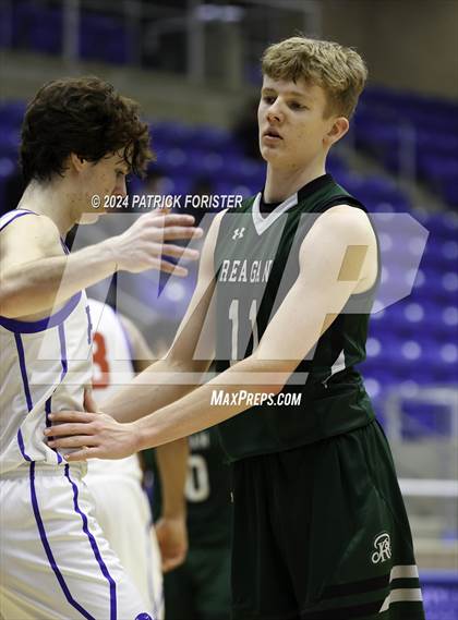 Thumbnail 3 in Reagan vs. Parish Episcopal (NISD/NEISD Tournament Final) photogallery.
