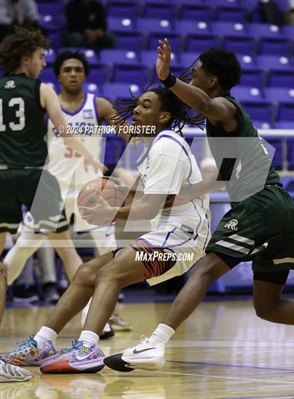 Thumbnail 1 in Reagan vs. Parish Episcopal (NISD/NEISD Tournament Final) photogallery.
