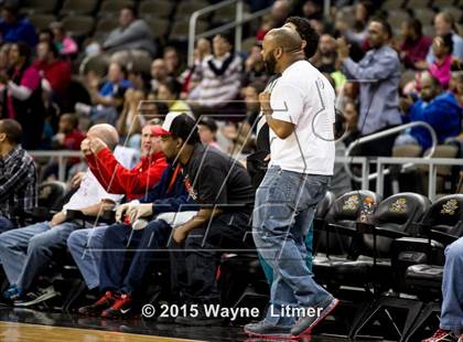 Thumbnail 1 in Holmes vs. Holy Cross (KHSAA 9th Region Final) photogallery.
