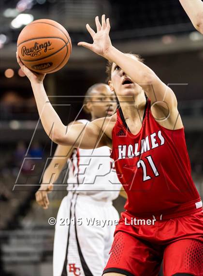 Thumbnail 3 in Holmes vs. Holy Cross (KHSAA 9th Region Final) photogallery.