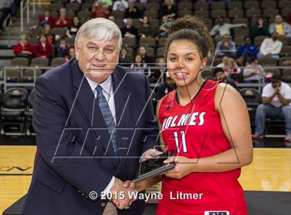 Thumbnail 3 in Holmes vs. Holy Cross (KHSAA 9th Region Final) photogallery.