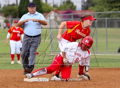 Thumbnail 3 in Rosary @ Mater Dei photogallery.