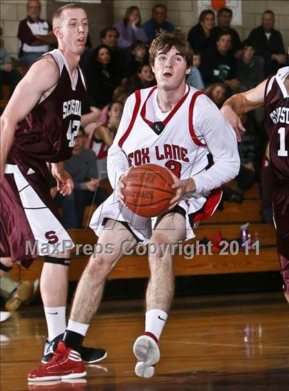 Thumbnail 1 in Fox Lane vs. Scarsdale  (Kari Pizzotola Holiday Classic) photogallery.