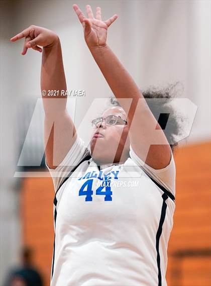 Thumbnail 1 in Pierce @ Valley (Valley High Tournament) photogallery.
