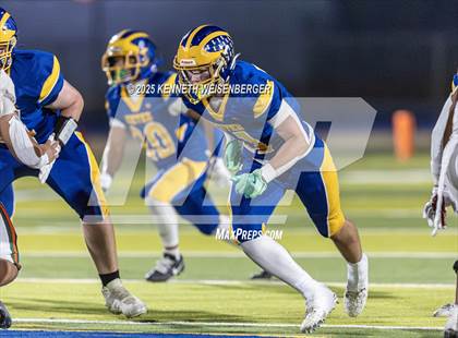 Thumbnail 2 in Porterville vs Exeter photogallery.