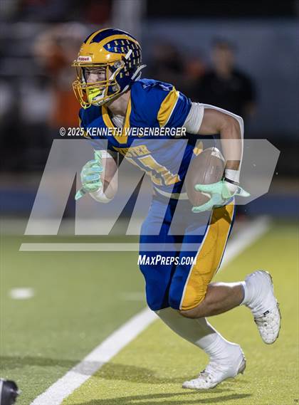 Thumbnail 3 in Porterville vs Exeter photogallery.