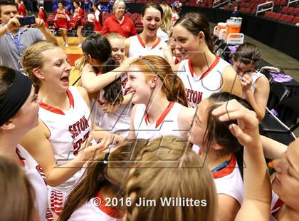 Thumbnail 1 in Seton Catholic (AIA D2 Final Award Photos) photogallery.