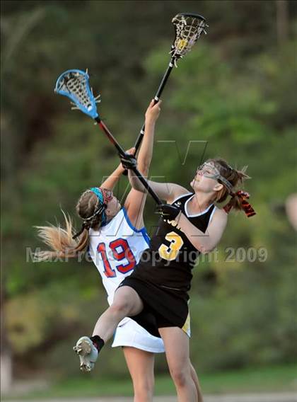 Thumbnail 2 in Foothill vs. Los Alamitos (CIF SS D1 Final) photogallery.