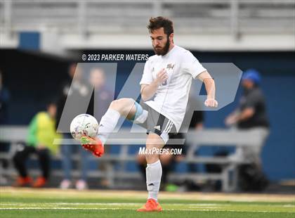 Thumbnail 2 in Sam Houston @ East Jefferson (Div. II Regional Playoff) photogallery.