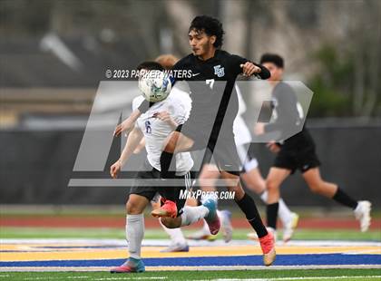 Thumbnail 3 in Sam Houston @ East Jefferson (Div. II Regional Playoff) photogallery.