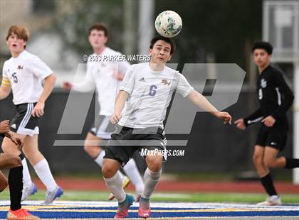 Thumbnail 2 in Sam Houston @ East Jefferson (Div. II Regional Playoff) photogallery.