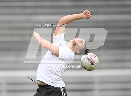 Thumbnail 1 in Sam Houston @ East Jefferson (Div. II Regional Playoff) photogallery.
