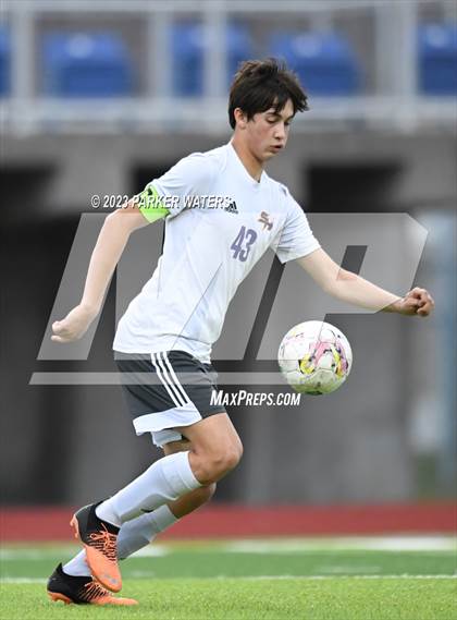 Thumbnail 3 in Sam Houston @ East Jefferson (Div. II Regional Playoff) photogallery.