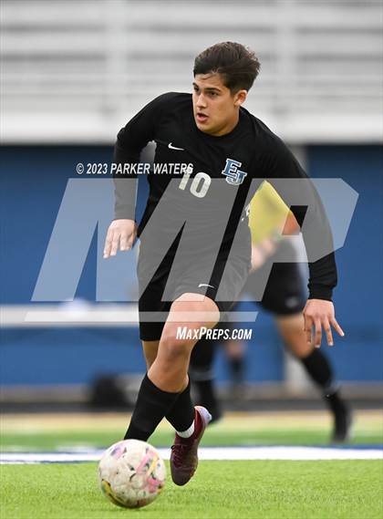 Thumbnail 1 in Sam Houston @ East Jefferson (Div. II Regional Playoff) photogallery.