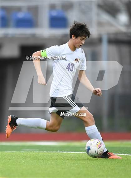 Thumbnail 3 in Sam Houston @ East Jefferson (Div. II Regional Playoff) photogallery.