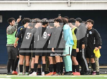 Thumbnail 3 in Sam Houston @ East Jefferson (Div. II Regional Playoff) photogallery.