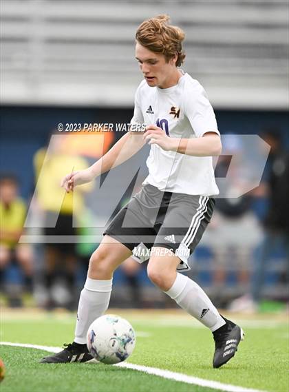 Thumbnail 2 in Sam Houston @ East Jefferson (Div. II Regional Playoff) photogallery.