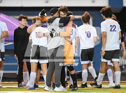 Thumbnail 3 in Sam Houston @ East Jefferson (Div. II Regional Playoff) photogallery.