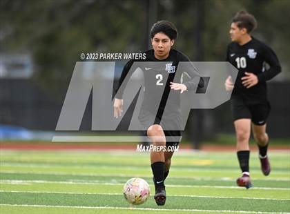 Thumbnail 3 in Sam Houston @ East Jefferson (Div. II Regional Playoff) photogallery.