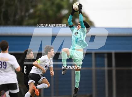 Thumbnail 2 in Sam Houston @ East Jefferson (Div. II Regional Playoff) photogallery.