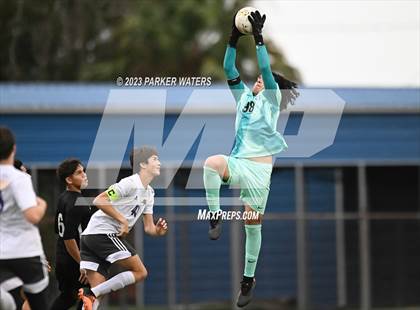 Thumbnail 1 in Sam Houston @ East Jefferson (Div. II Regional Playoff) photogallery.