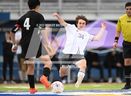 Thumbnail 2 in Sam Houston @ East Jefferson (Div. II Regional Playoff) photogallery.