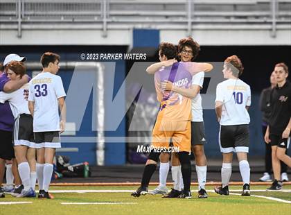 Thumbnail 1 in Sam Houston @ East Jefferson (Div. II Regional Playoff) photogallery.