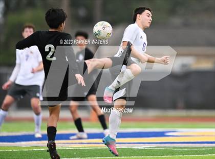 Thumbnail 2 in Sam Houston @ East Jefferson (Div. II Regional Playoff) photogallery.