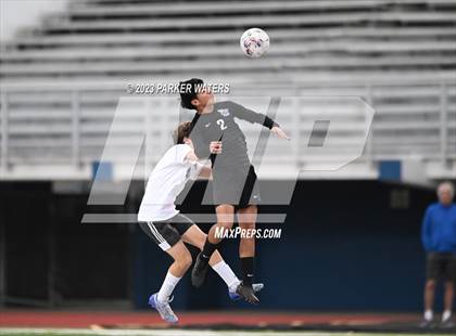 Thumbnail 3 in Sam Houston @ East Jefferson (Div. II Regional Playoff) photogallery.
