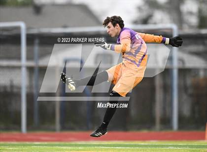 Thumbnail 2 in Sam Houston @ East Jefferson (Div. II Regional Playoff) photogallery.