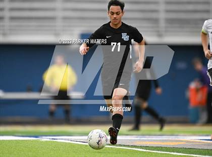 Thumbnail 2 in Sam Houston @ East Jefferson (Div. II Regional Playoff) photogallery.
