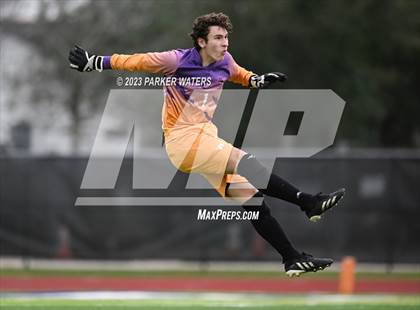 Thumbnail 3 in Sam Houston @ East Jefferson (Div. II Regional Playoff) photogallery.