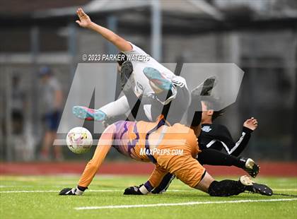 Thumbnail 2 in Sam Houston @ East Jefferson (Div. II Regional Playoff) photogallery.