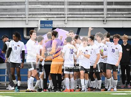 Thumbnail 3 in Sam Houston @ East Jefferson (Div. II Regional Playoff) photogallery.