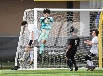 Thumbnail 2 in Sam Houston @ East Jefferson (Div. II Regional Playoff) photogallery.