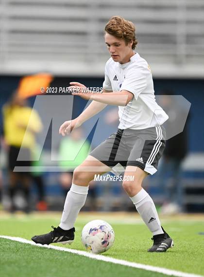 Thumbnail 1 in Sam Houston @ East Jefferson (Div. II Regional Playoff) photogallery.