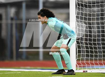 Thumbnail 3 in Sam Houston @ East Jefferson (Div. II Regional Playoff) photogallery.