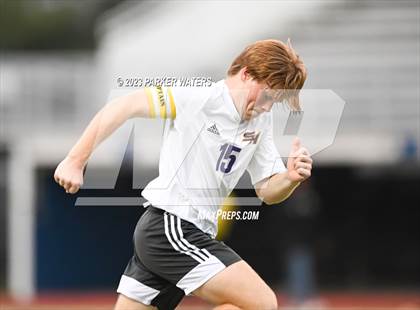 Thumbnail 3 in Sam Houston @ East Jefferson (Div. II Regional Playoff) photogallery.