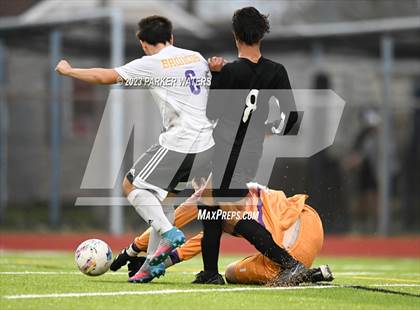 Thumbnail 2 in Sam Houston @ East Jefferson (Div. II Regional Playoff) photogallery.