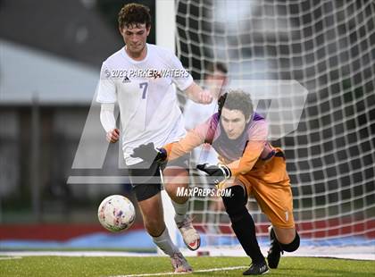 Thumbnail 3 in Sam Houston @ East Jefferson (Div. II Regional Playoff) photogallery.