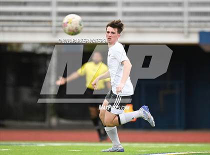 Thumbnail 3 in Sam Houston @ East Jefferson (Div. II Regional Playoff) photogallery.
